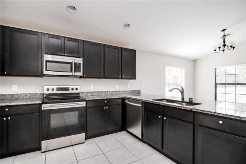 Casa en alquiler en Kissimmee, Florida, 3 dormitorios, 166.11 m2 № 1826692 - foto 6