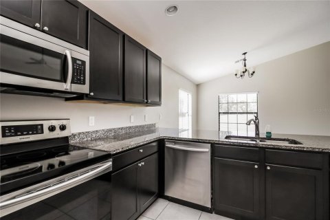 Casa en alquiler en Kissimmee, Florida, 3 dormitorios, 166.11 m2 № 1826692 - foto 7