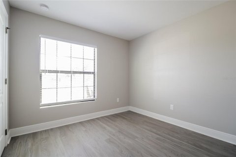 Casa en alquiler en Kissimmee, Florida, 3 dormitorios, 166.11 m2 № 1826692 - foto 12