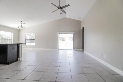 Casa en alquiler en Kissimmee, Florida, 3 dormitorios, 166.11 m2 № 1826692 - foto 4