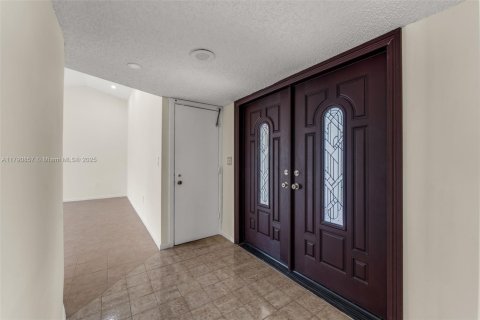 Casa en venta en Miami, Florida, 3 dormitorios, 154.5 m2 № 1652791 - foto 5