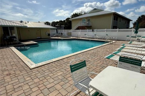 Купить кондоминиум в Порт-Сент-Луси, Флорида 2 спальни, 88.07м2, № 2041749 - фото 20