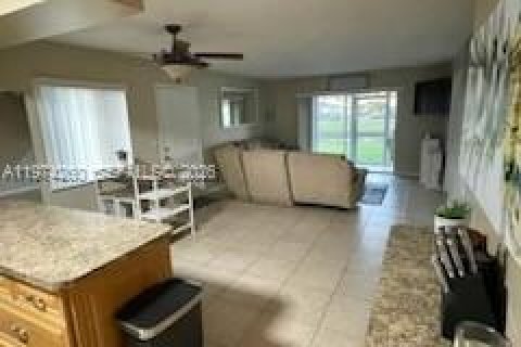 Condo in Port St. Lucie, Florida, 2 bedrooms  № 2041749 - photo 5