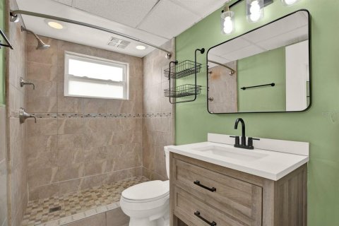 Condo in Saint Petersburg, Florida, 1 bedroom № 2211827 - photo 10