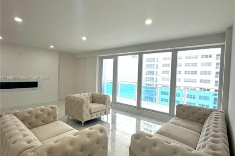 Condo in Fort Lauderdale, Florida, 2 bedrooms  № 2003786 - photo 5