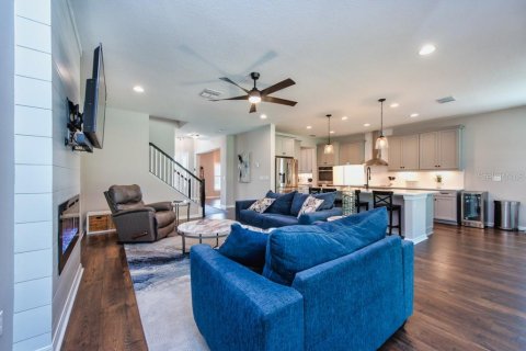 Casa en venta en Land O' Lakes, Florida, 5 dormitorios, 308.06 m2 № 1914692 - foto 13