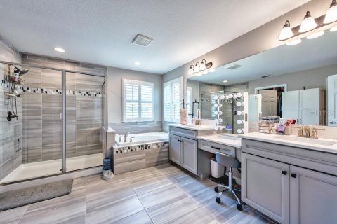 Casa en venta en Land O' Lakes, Florida, 5 dormitorios, 308.06 m2 № 1914692 - foto 17