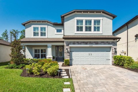 Casa en venta en Land O' Lakes, Florida, 5 dormitorios, 308.06 m2 № 1914692 - foto 1