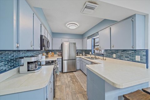 House in Venice, Florida 2 bedrooms, 104.61 sq.m. № 1654605 - photo 8