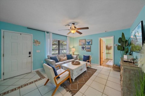 House in Venice, Florida 2 bedrooms, 104.61 sq.m. № 1654605 - photo 7