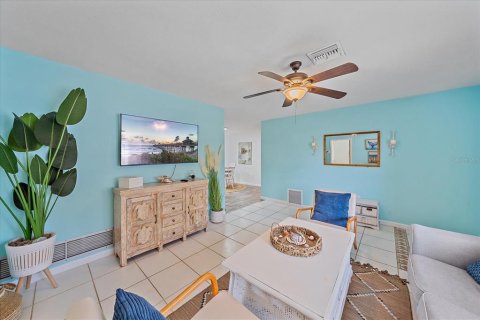 House in Venice, Florida 2 bedrooms, 104.61 sq.m. № 1654605 - photo 5