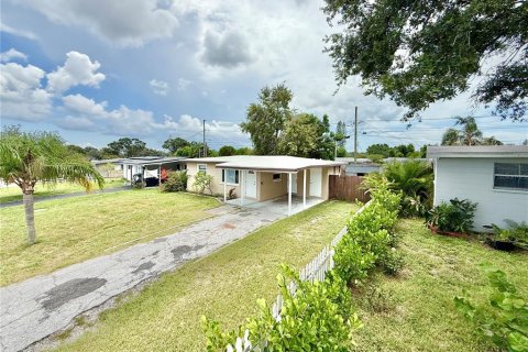 House in Largo, Florida 3 bedrooms, 65.4 sq.m. № 1908923 - photo 9