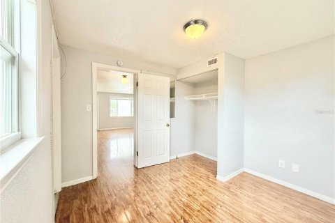 House in Largo, Florida 3 bedrooms, 65.4 sq.m. № 1908923 - photo 16