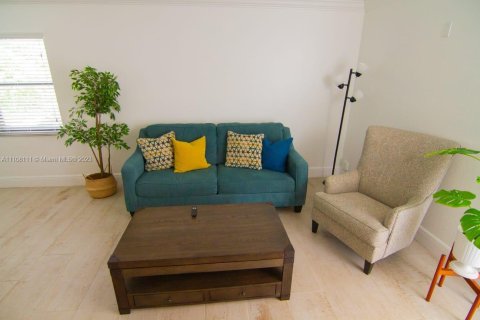 Apartamento en alquiler en Miami Beach, Florida, 1 dormitorio, 47.38 m2 № 1942892 - foto 18