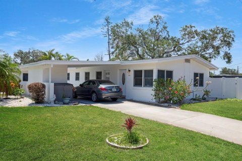 Villa ou maison à louer à Saint Pete Beach, Floride: 3 chambres, 120.77 m2 № 1915338 - photo 2