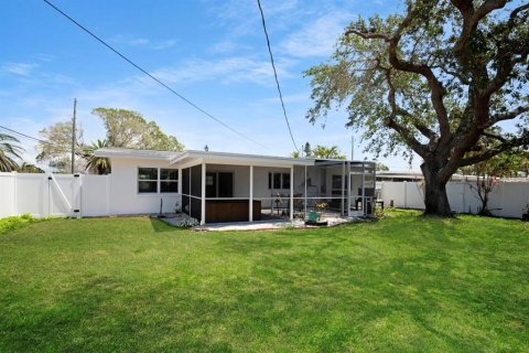 Villa ou maison à louer à Saint Pete Beach, Floride: 3 chambres, 120.77 m2 № 1915338 - photo 21