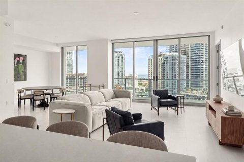 Copropriété à vendre à Saint Petersburg, Floride: 2 chambres, 160.91 m2 № 2149786 - photo 3