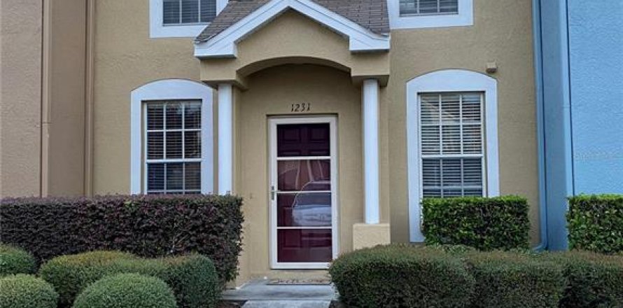 Townhouse in Wesley Chapel, Florida 2 bedrooms, 115.2 sq.m. № 1886962