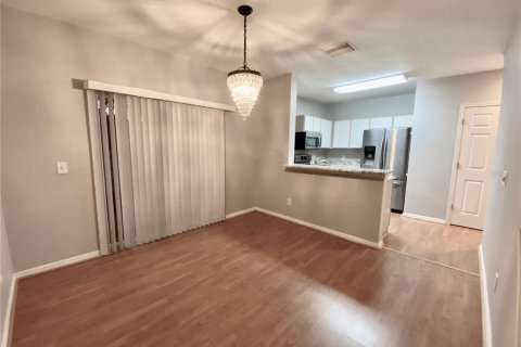 Townhouse in Wesley Chapel, Florida 2 bedrooms, 115.2 sq.m. № 1886962 - photo 9