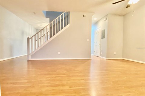 Townhouse in Wesley Chapel, Florida 2 bedrooms, 115.2 sq.m. № 1886962 - photo 3