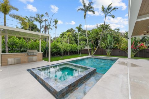 Villa ou maison à vendre à Fort Lauderdale, Floride: 5 chambres, 319.4 m2 № 2413144 - photo 11
