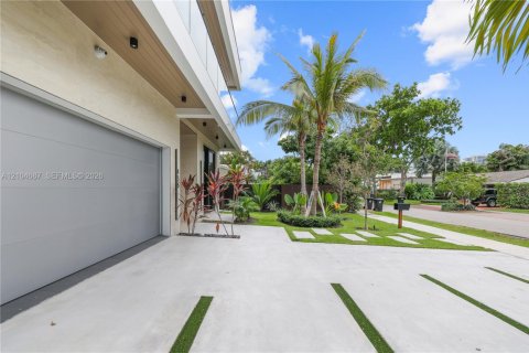 Villa ou maison à vendre à Fort Lauderdale, Floride: 5 chambres, 319.4 m2 № 2413144 - photo 7
