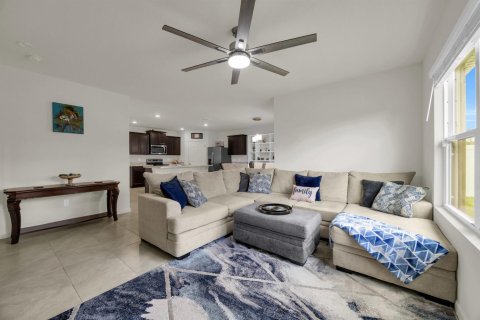 Casa en venta en St. Lucie, Florida, 4 dormitorios, 168.34 m2 № 2177140 - foto 13