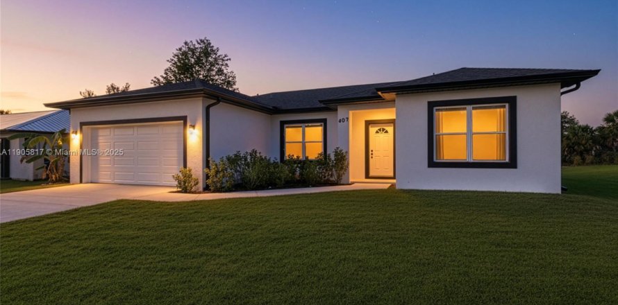 House in Port Charlotte, Florida 3 bedrooms, 125.05 sq.m. № 2081979