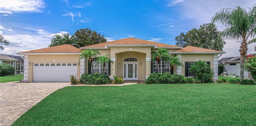 House in Port Orange, Florida 4 bedrooms, 253.07 sq.m. № 1800196
