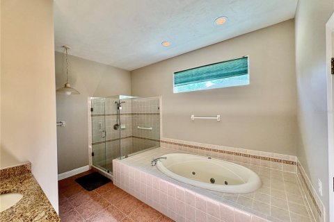House in Port Orange, Florida 4 bedrooms, 253.07 sq.m. № 1800196 - photo 4