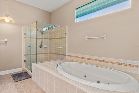 House in Port Orange, Florida 4 bedrooms, 253.07 sq.m. № 1800196 - photo 6
