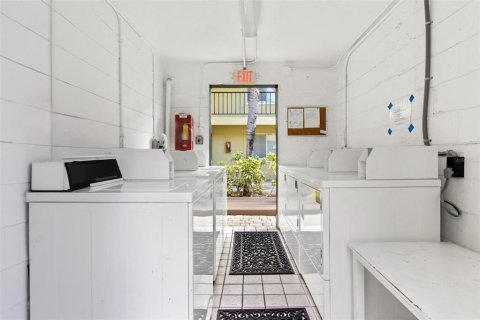 Condominio en venta en Tampa, Florida, 1 dormitorio, 55.74 m2 № 1786153 - foto 13