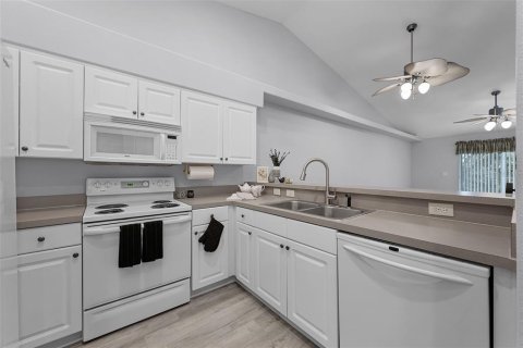 House in Groveland, Florida 2 bedrooms, 107.02 sq.m. № 1876480 - photo 8
