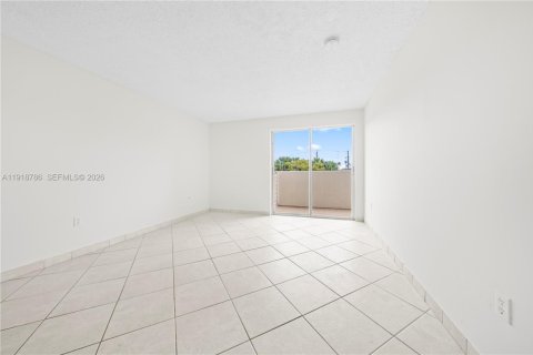 Condominio en venta en Miami Beach, Florida, 1 dormitorio, 68.84 m2 № 1972080 - foto 8