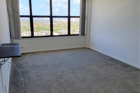 Copropriété à vendre à Hallandale Beach, Floride: 2 chambres, 146.79 m2 № 1977334 - photo 15