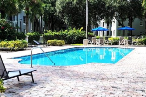Condominio en venta en Pembroke Pines, Florida, 3 dormitorios, 115.2 m2 № 1952655 - foto 17