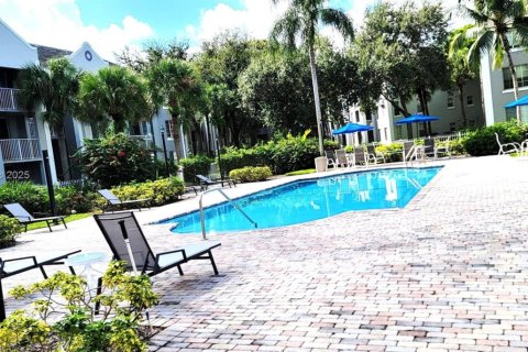 Condominio en venta en Pembroke Pines, Florida, 3 dormitorios, 115.2 m2 № 1952655 - foto 15