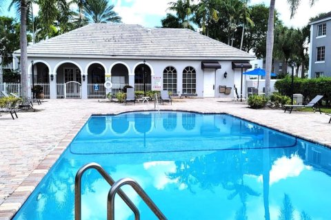 Condominio en venta en Pembroke Pines, Florida, 3 dormitorios, 115.2 m2 № 1952655 - foto 16