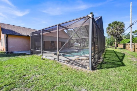 House in Sebastian, Florida 3 bedrooms, 175.21 sq.m. № 2083524 - photo 14