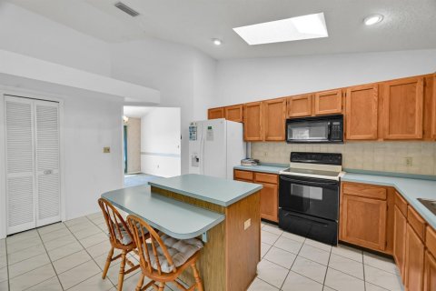 House in Sebastian, Florida 3 bedrooms, 175.21 sq.m. № 2083524 - photo 23
