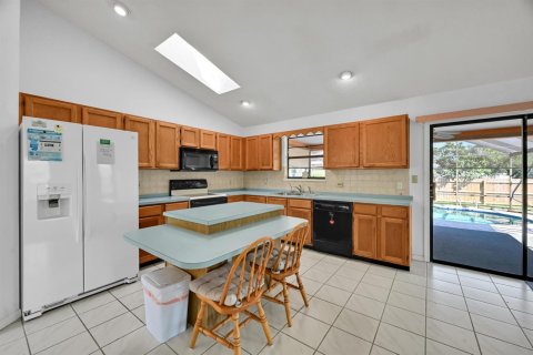 House in Sebastian, Florida 3 bedrooms, 175.21 sq.m. № 2083524 - photo 25