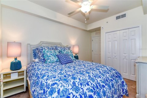 Condo in Bradenton, Florida, 2 bedrooms in LAKEWOOD NATIONAL  № 1680864 - photo 20