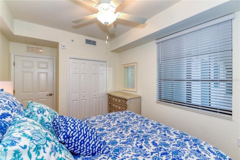 Condo in Bradenton, Florida, 2 bedrooms in LAKEWOOD NATIONAL  № 1680864 - photo 19