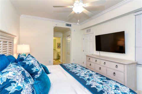 Condo in Bradenton, Florida, 2 bedrooms in LAKEWOOD NATIONAL  № 1680864 - photo 16