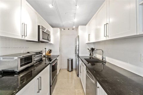 Copropriété à louer à Miami Beach, Floride: 1 chambre, 76.18 m2 № 1694654 - photo 6