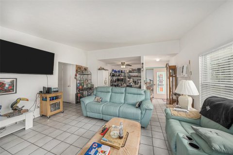Villa ou maison à vendre à Palm Harbor, Floride: 4 chambres, 137.87 m2 № 1906683 - photo 7