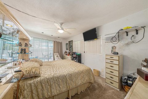 Villa ou maison à vendre à Palm Harbor, Floride: 4 chambres, 137.87 m2 № 1906683 - photo 13