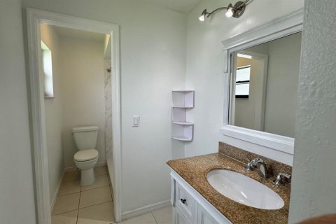 Villa ou maison à louer à Kissimmee, Floride: 3 chambres, 127.93 m2 № 2419033 - photo 6