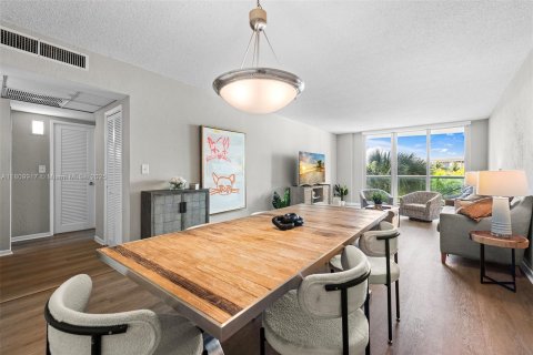 Copropriété à vendre à Sunny Isles Beach, Floride: 1 chambre, 93.37 m2 № 1935607 - photo 6