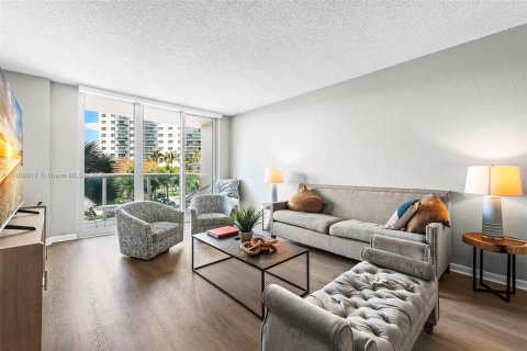 Copropriété à vendre à Sunny Isles Beach, Floride: 1 chambre, 93.37 m2 № 1935607 - photo 4